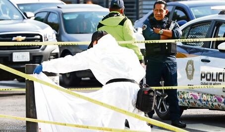 Motociclista ebrio conduce hacia la muerte a su copiloto, en Iztapalapa