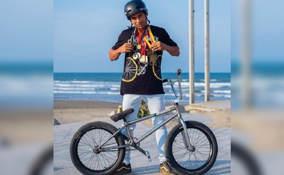 Irving Acosta, bicampeón de BMX, defiende a mujer de ataque sexual en Veracruz 