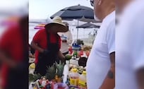 VIDEO: Turista denuncia cobro de 500 pesos por un mango y unas tunas, en Ensenada