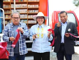 Azucena Cisneros y  Paco Ignacio Taibo II inaugurán en Ecatepec librería "Misael Núñez Acosta"