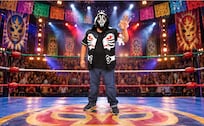 ¡La lucha libre cabe en tus llaves! ¿Quién crea estos diminutos luchadores mexicanos?