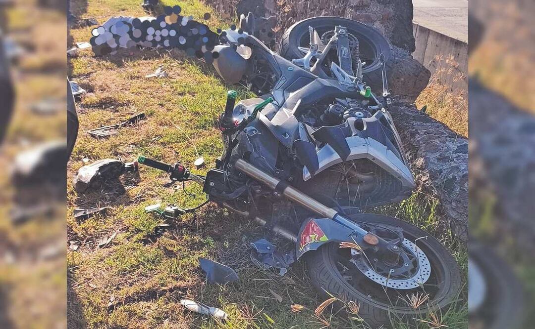 Vehículo impacta a biker y lo avienta al otro mundo, en la México-Pachuca