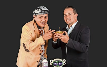 "El Turry" y Yamarash hacen ritual para bendecir su nuevo negocio en helicóptero