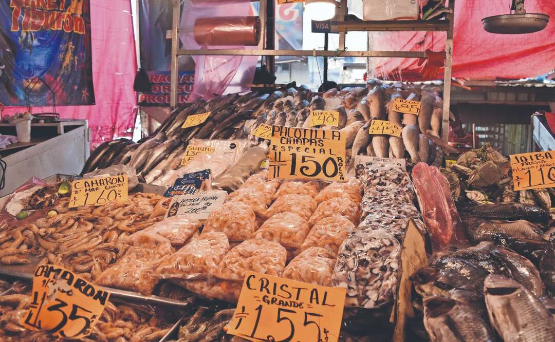 ¡Córrele a La Viga! Crece consumo de pescado en CDMX