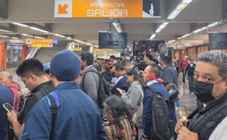 ¿Qué está pasando en la Línea 7 del Metro CDMX? Reportan estaciones atascadas y retrasos