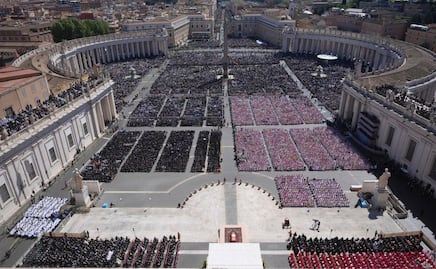 Funeral del Papa Francisco: miles despiden su féretro en emotivo recorrido por Roma
