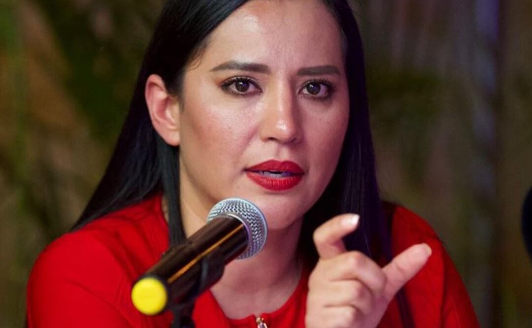 ¡De alcaldesa a estrella buchona! Sandra Cuevas prepara la garganta para sacar el talento