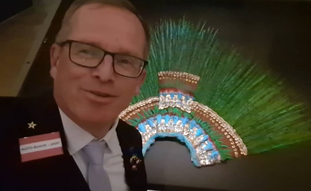 Günther Fehlinger-Jahn, político austriaco, promete devolver el penacho de Moctezuma a México. Foto: (@GunterFehlinger)