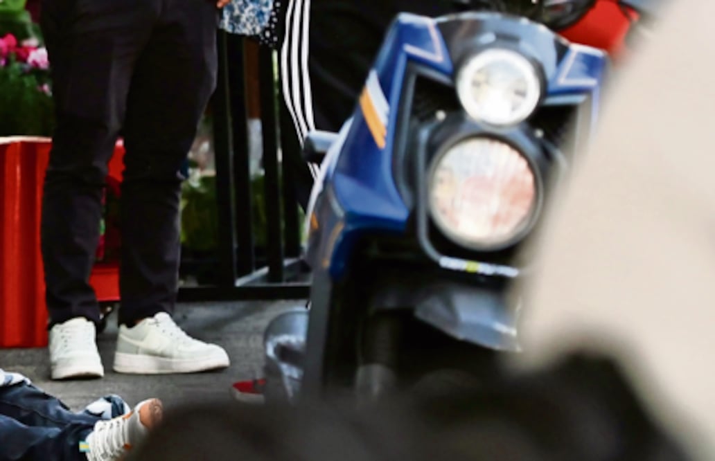 Horror frente a La Michoacana: Sicarios cazan y acribillan a "El Flaco" en segundos, en CDMX (Foto: Valente Rosas)