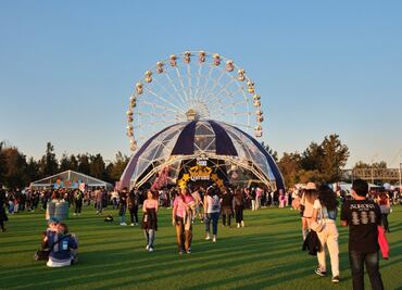 Corona Capital 2025: el poder femenino se apodera del festival en voz de Chappell Roan, Aurora y Jehnny Beth