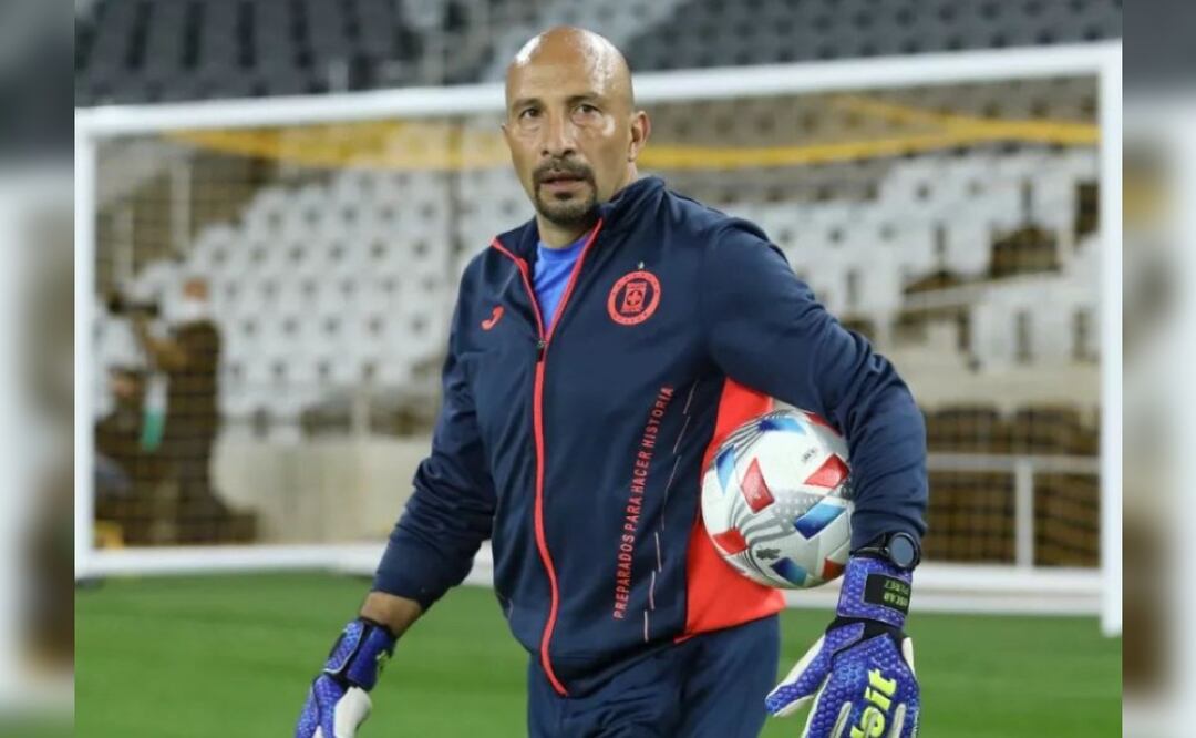 Cruz Azul le dice adiós Oscar "El Conejo" Pérez, Iván Alonso ocupara su lugar 