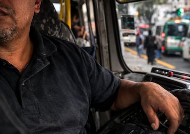 ¿Viajas en combi o camión? Choferes explican cómo detectar a un asaltante antes del "ya se la saben"