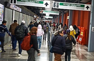 Colapsa el Metro CDMX: Más de la mitad de las líneas con retrasos este miércoles
