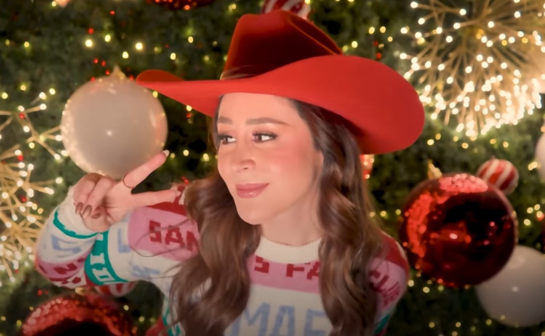 Viviann Baeza celebra la Navidad con sabor norteño del icónico clásico "Santa Claus Llegó a la Ciudad" (Foto: Captura de video)