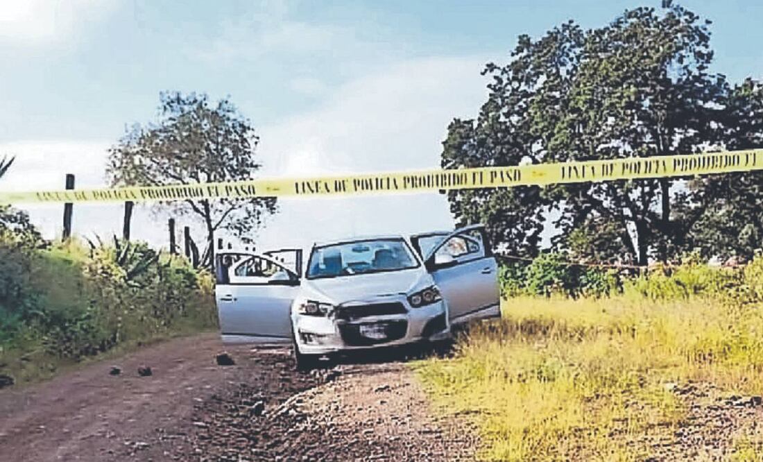Foto: Especiales (Terror en Temoaya: Dejan cuatro personas muertas y una herida dentro de un Aveo)