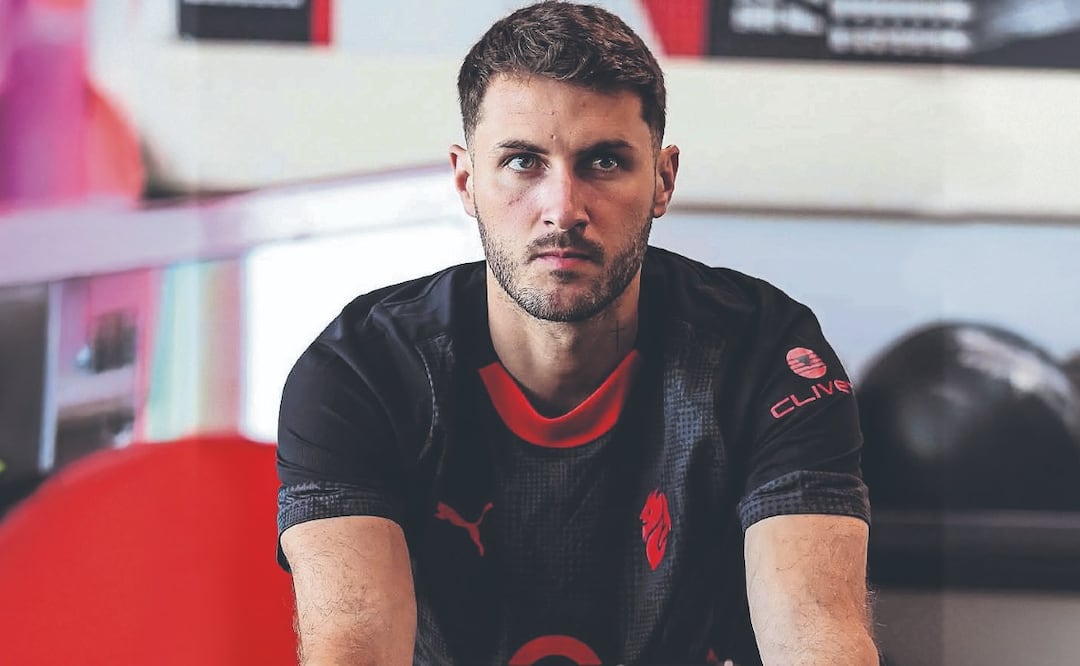 Santiago Giménez. Foto: (Redes Sociales)