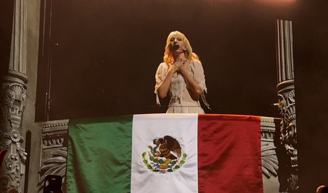 Lady Gaga entrega un 'monstruoso' concierto de pop obscuro en el Estadio GNP 
Imagen: X