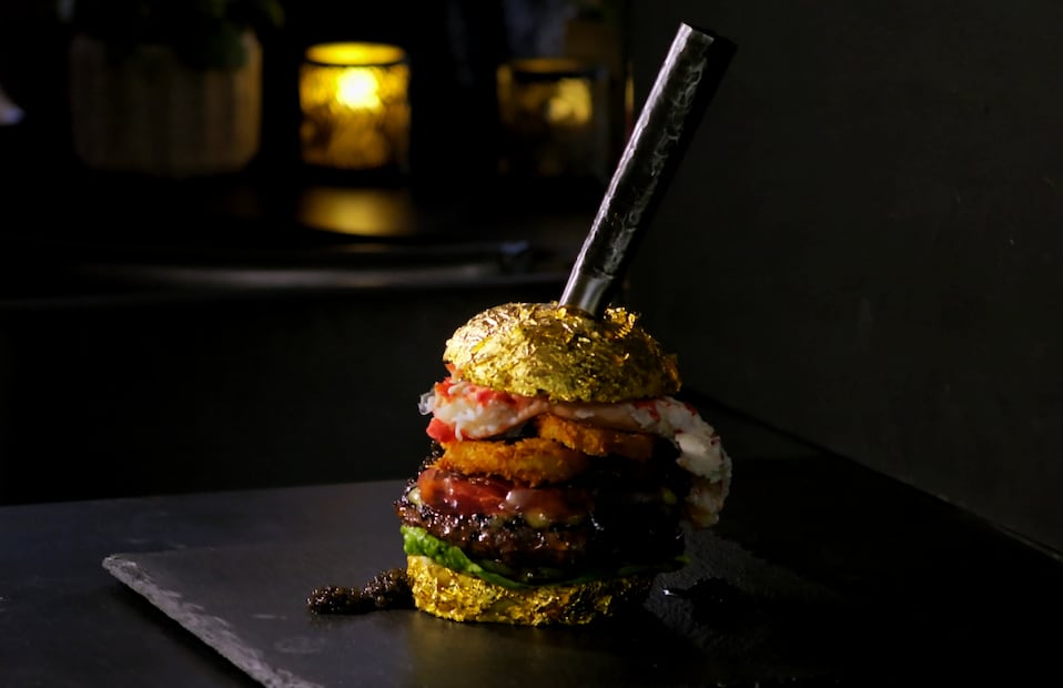Hamburguesa de oro (Foto: @GWR)