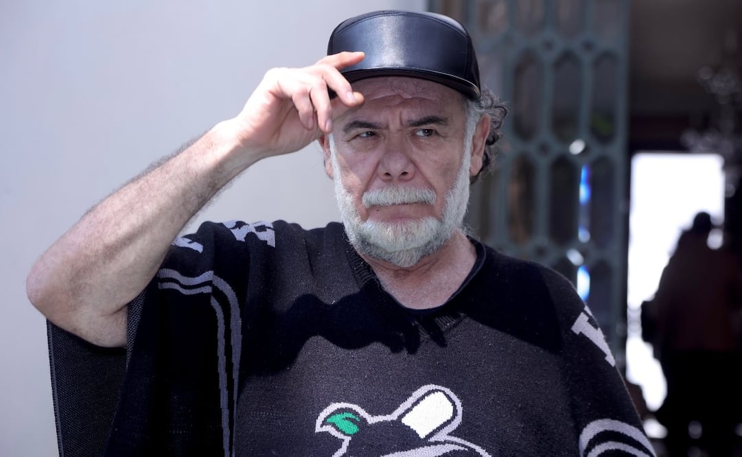 ¡Se desploma Jesús Ochoa en plena función! Cae de un elevador de 10 metros y es hospitalizado
Foto: Cuartoscuro