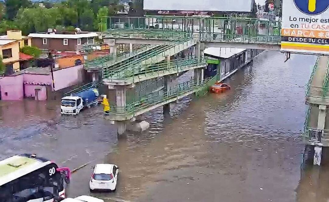 Lluvias ahogan Ecatepec, L1 y L2 del Mexibús se vieron afectadas