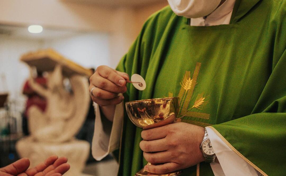 Los 10 objetos litúrgicos de la Misa, ¿qué son y qué significan