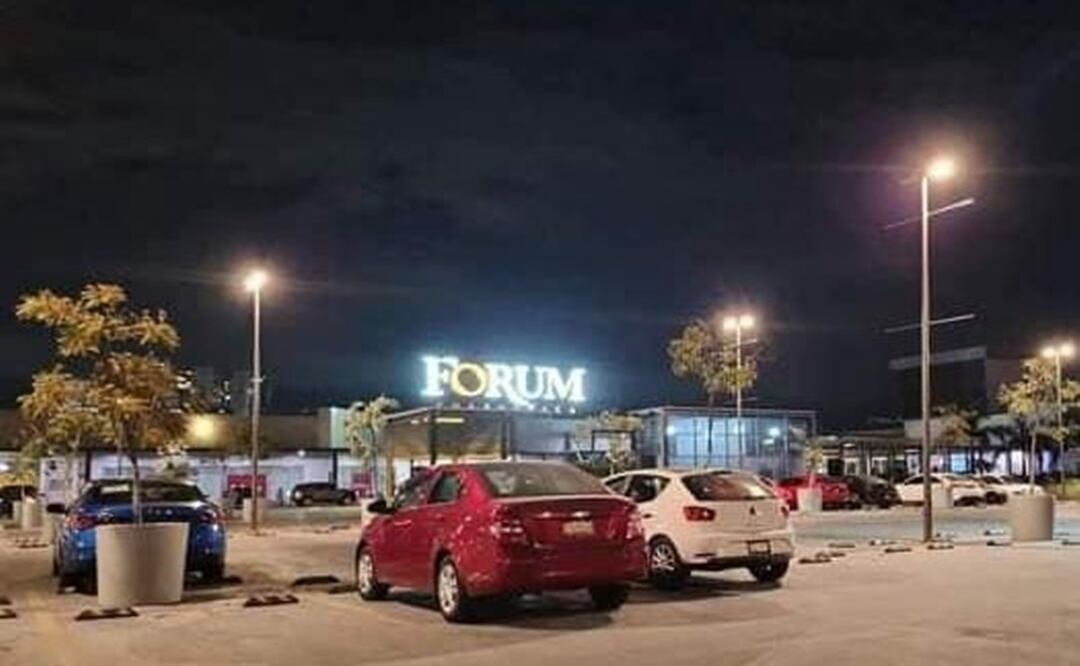 En plena cruda de Navidad, ejecutan a un hombre dentro de una plaza de Cuernavaca