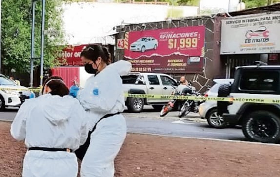 ¡Escena desgarradora! Vendedor de dulces muere aplastado por camión de basura en CDMX