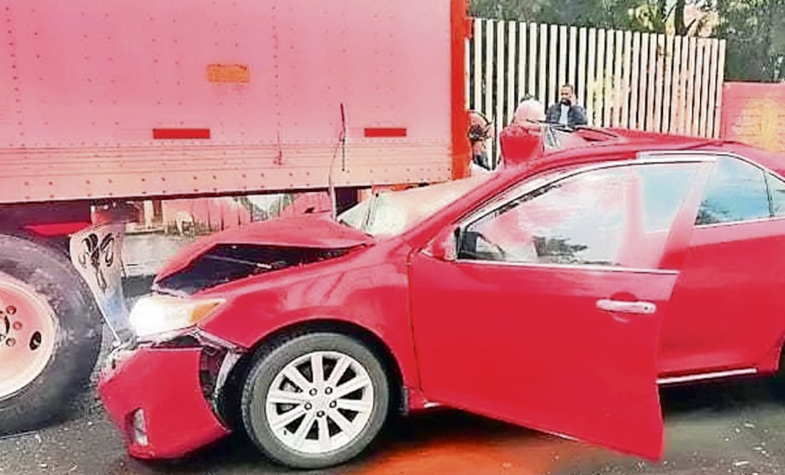 Chocan contra tráiler (Foto: Especial)