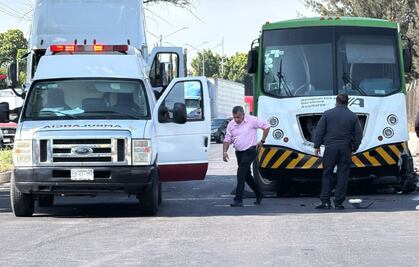 Camión se estrella, rebota y arrolla a motociclistas en Ecatepec, mujer copiloto no sobrevivió