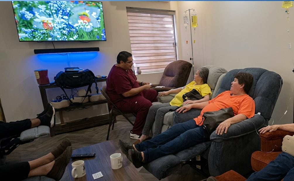 Imagen: Captura de pantalla  (La Clínica Homotoxicológica Obregón operaba en un consultorio con lobby, dos cuartos separados por una cortina de tela y 16 reclinables)