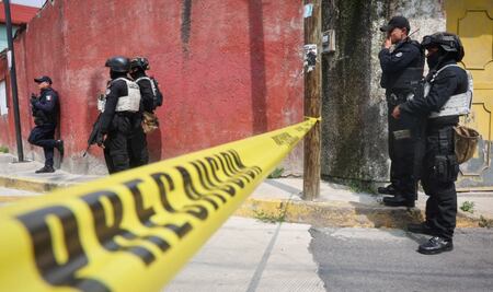 "Prohibido tirar basura" pero dejan tirado dos cadáveres, en Tlalnepantla