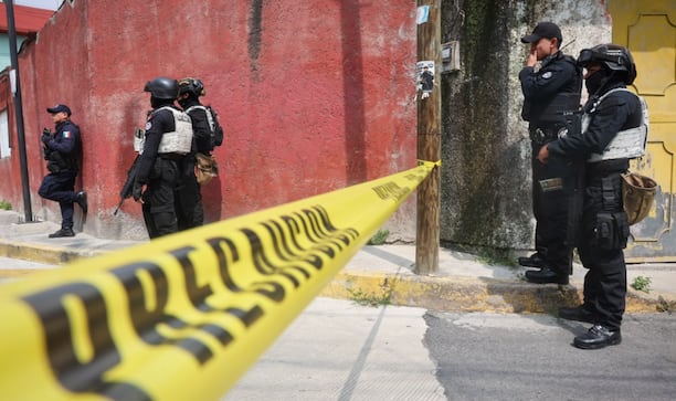 "Prohibido tirar basura" pero dejan tirado dos cadáveres, en Tlalnepantla