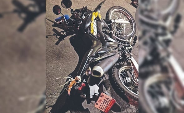 Motociclista derrapa y se quiebra la choya sobre la calzada General Ignacio Zaragoza