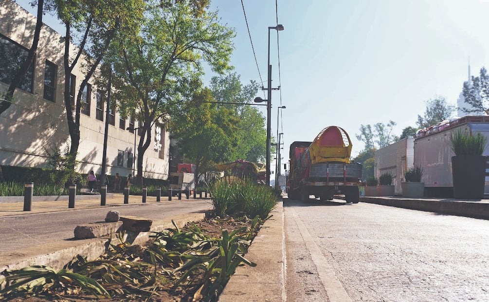 Daños y basura: el saldo que dejó la feria en avenida Hidalgo
Imagen:OSMAR ALVARADO. EL GRÁFICO