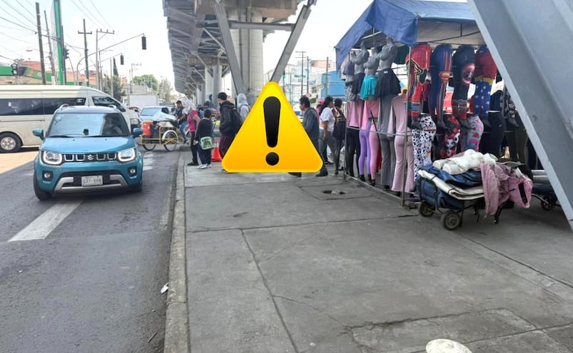 En alcaldía Iztapalapa camión de carga se pasa el rojo y mata a un adulto mayor 