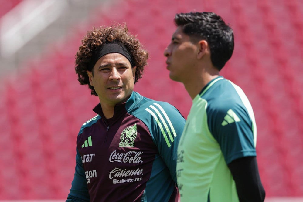 Guillermo "Memo" Ochoa portero de la Selección Mexicana, durante el entrenamiento del combinado tricolor en el estadio Rice-Eccles Stadium. Mañana el tricolor se medirá en partido amistoso ante Suiza, como parte de su preparación para disputar la Copa de Oro. FOTO: CORTESÍA FMF/CUARTOSCURO.COM