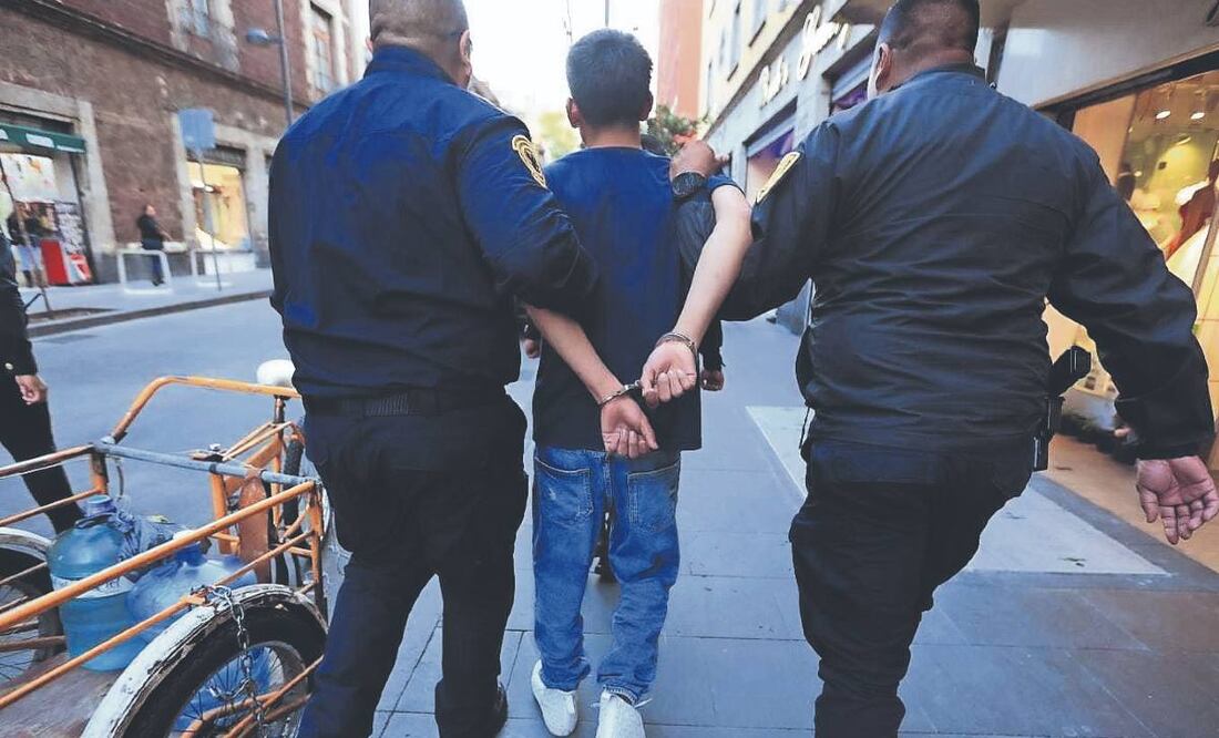 Joven de 16 años mata a guardia de seguridad de una Bodega Aurerrá del Centro Histórico tras intento de robo. Foto: (Francisco Rodríguez. El Gráfico)