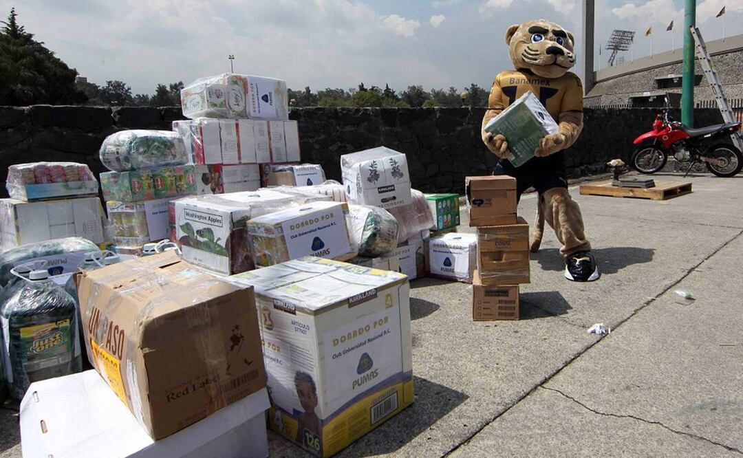 UNAM abre centro de acopio para damnificados por huracán "John"
