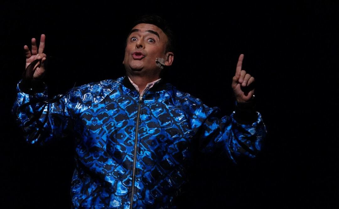 Adal regresa al monólogo en “Otra Vez Papá” ¿y la obra de teatro?