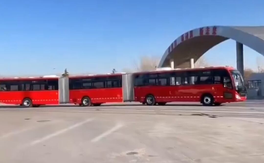 VIDEO: Nuevo Metrobús eléctrico de origen chino hace sus primeras pruebas