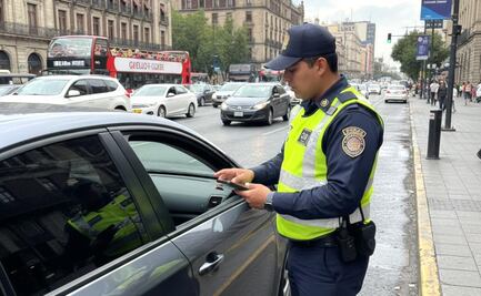 Sanción por vidrios polarizados en la CDMX: ¿Qué otras modificaciones al auto pueden costar una multa?