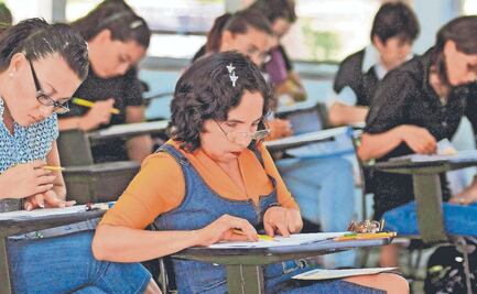 Austeridad dejó sin capacitación a profesores: Reciben apenas 29 centavos al día