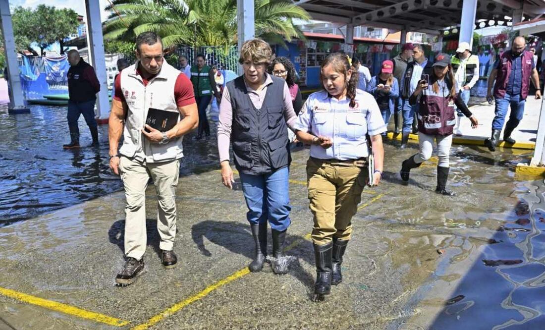 Delfina Gómez supervisa atención a familias afectadas por lluvia en Neza. Foto: (Gobierno del Estado de México)
