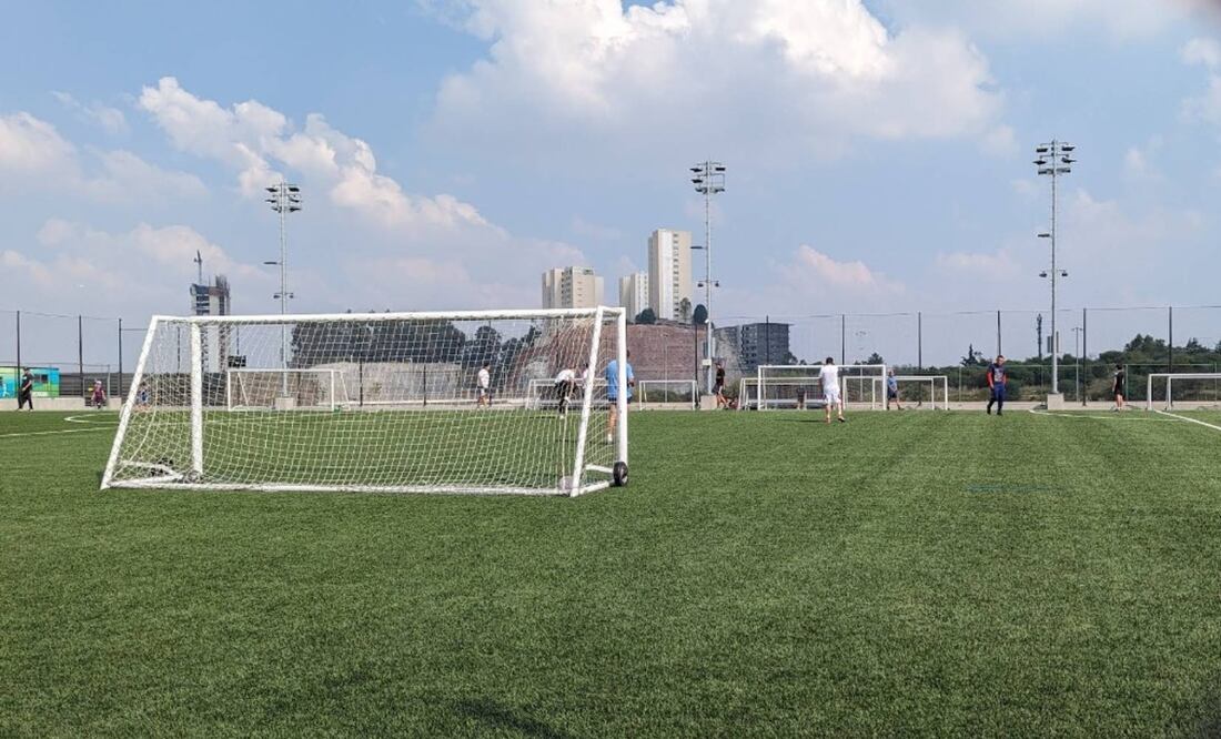 Rescatarán canchas de futbol en Cuajimalpa para disfruta la euforia del mundial de futbol
Imagen: Especial