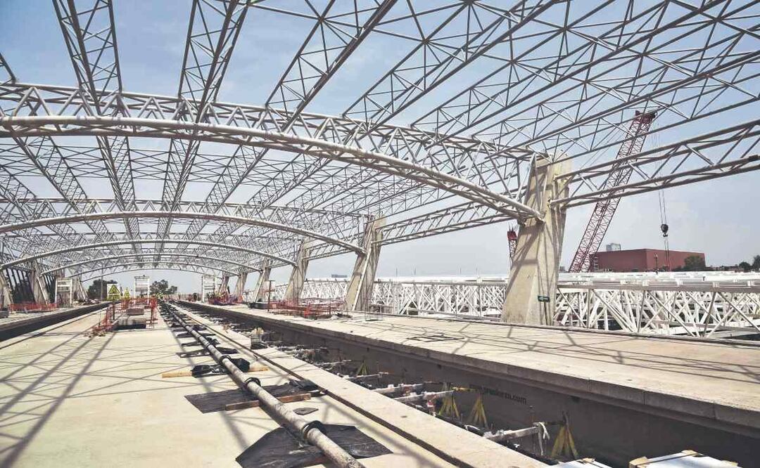 Tren Interurbano México-Toluca sigue en obras. Foto: (Alejandro Vargas. El Gráfico)