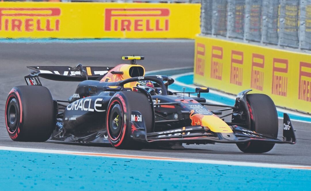“Checo” Pérez no pudo superar a Charles Leclerc para la carrera sprint de Miami