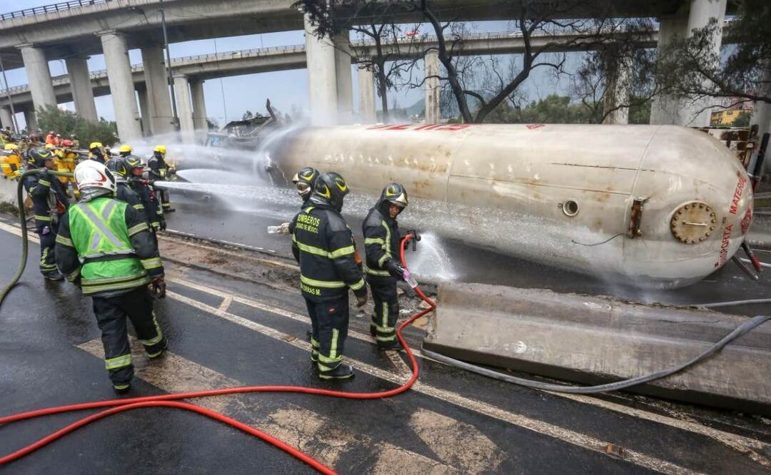 Foto: Luis Camacho (Accidente en el Puente de La Concordia: Pipa de Grupo Tomza operaba sin seguros)