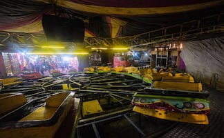 Padre muere y su hijo resultó herido al caer de juego mecánico, en Coyoacán 