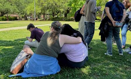 Tiroteo en Universidad Estatal de Florida deja varios heridos; hay un detenido