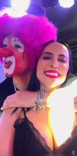 Sandra Cuevas y Platanito (Vía: X)
